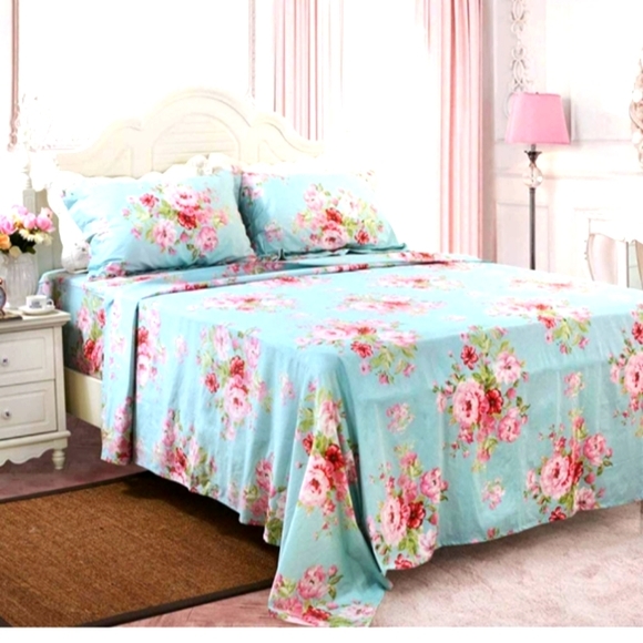 UNSING Other - USNING SHABBY CHIC KING SHEET SET NWT PINK FLORAL